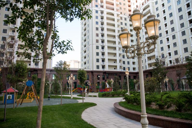 „დირსის“ ინვესტორმა ბაქოში მასშტაბური საცხოვრებელი კომპლექსი გახსნა